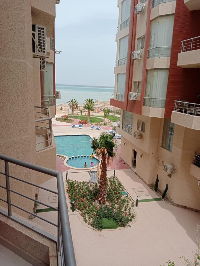 Апарт отель Casablanca Beach For Families And Couples Only Хургада Экстерьер фото